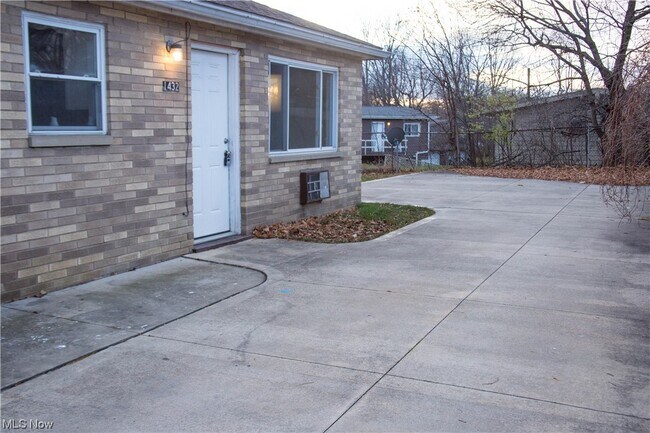 Photo - 1432 Virginia Ave Apartment