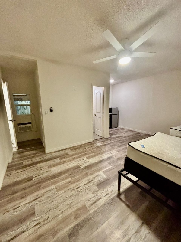 Photo - 8130 Rolling Log Dr