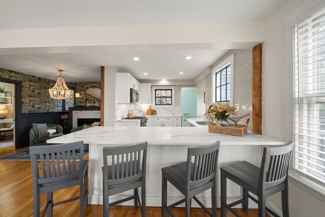 Photo - 11 Gingerbread Hill