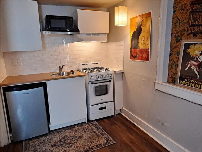 Photo - 1906 San Gabriel St Unit 8