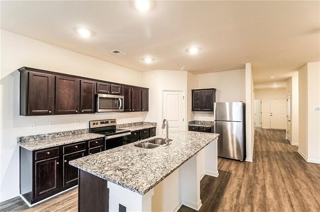 Photo - 95 Forray Dr