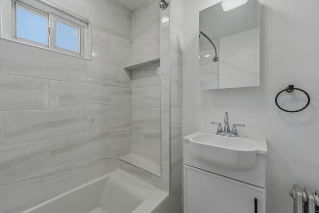 Photo - 18 John St Unit 2