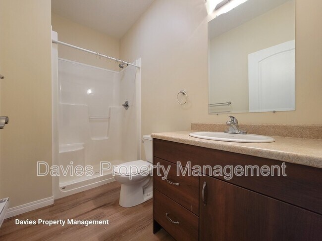 Photo - 4834-4849 49 Ave Unit 4