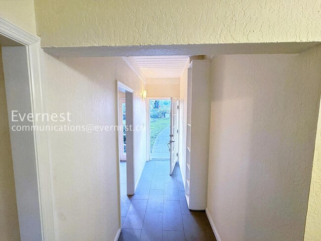 Photo - 537 Madison St