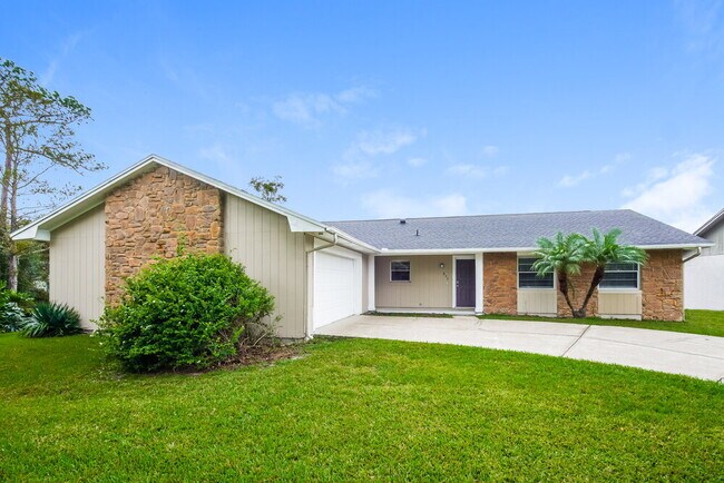 Photo - 893 Benchwood Dr House