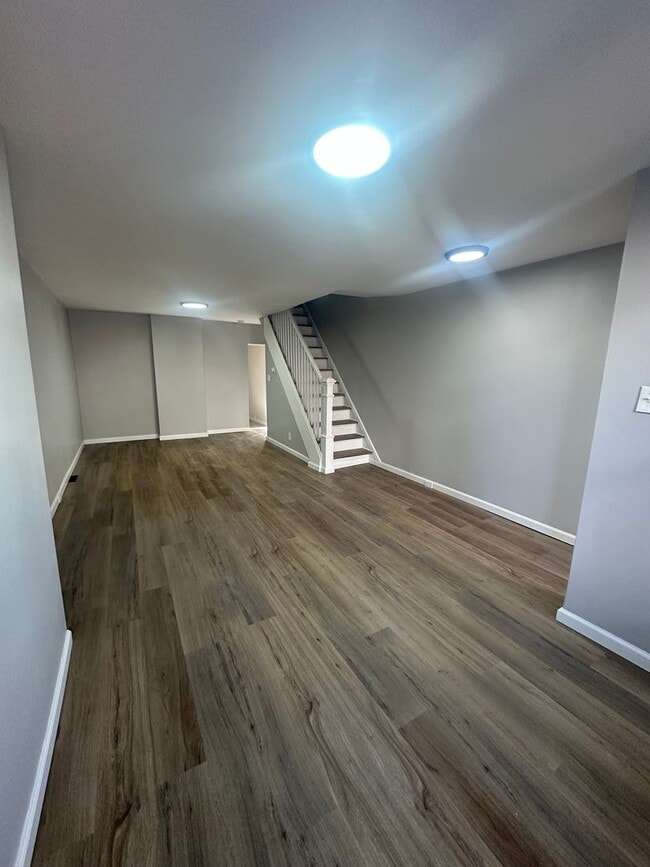 Photo - 2210 Greenwich St