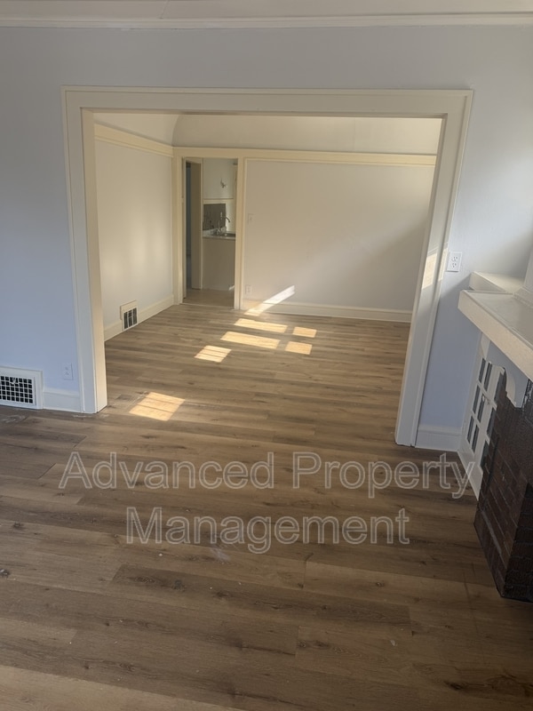 Photo - 2542 N 50th St