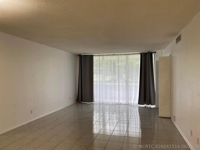 Photo - 2751 S Palm Aire Dr Unit 107