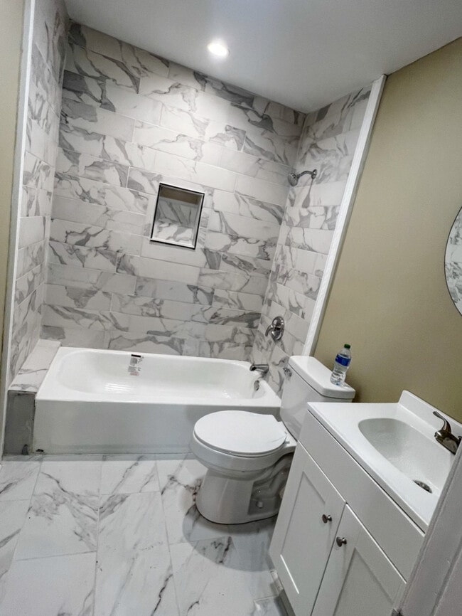 Photo - 1045 Sparrow St