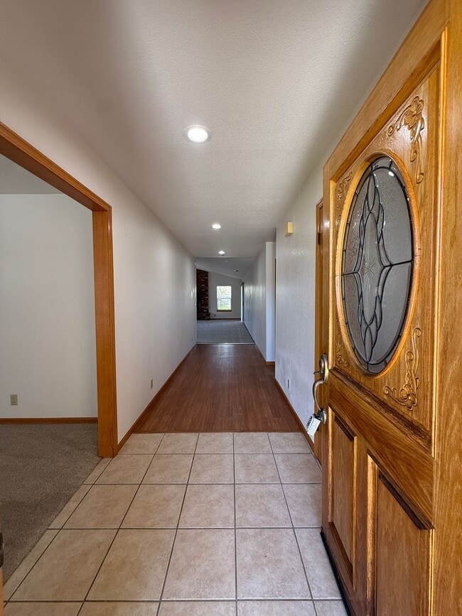 Photo - Beautiful Orcutt Custom Single Story Home on a Cul-De-Sac in Creekside Development