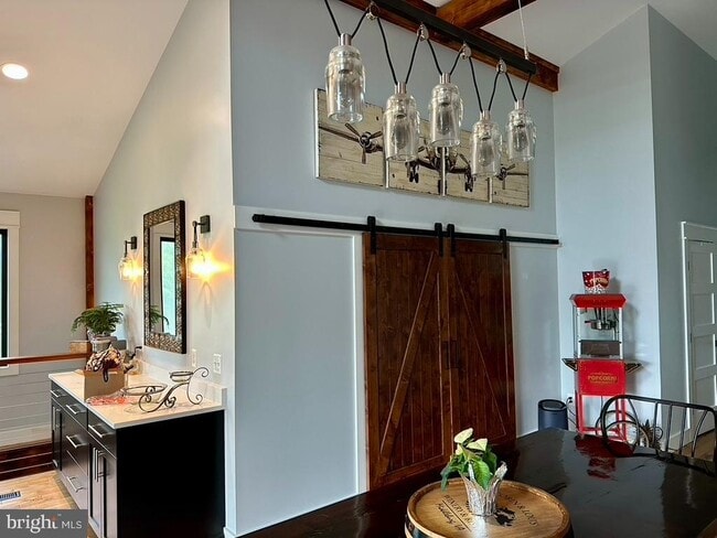 22887 Hopeful Ln