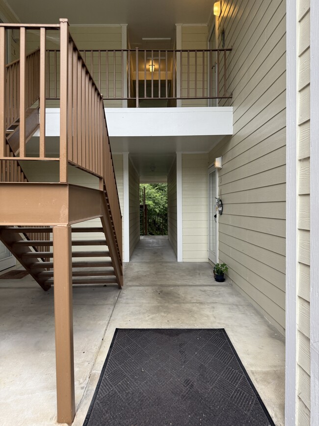 Photo - 513 Meadowland Ct