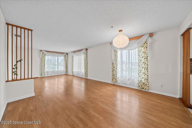 Photo - 201 St Lucie Ln Unit 810