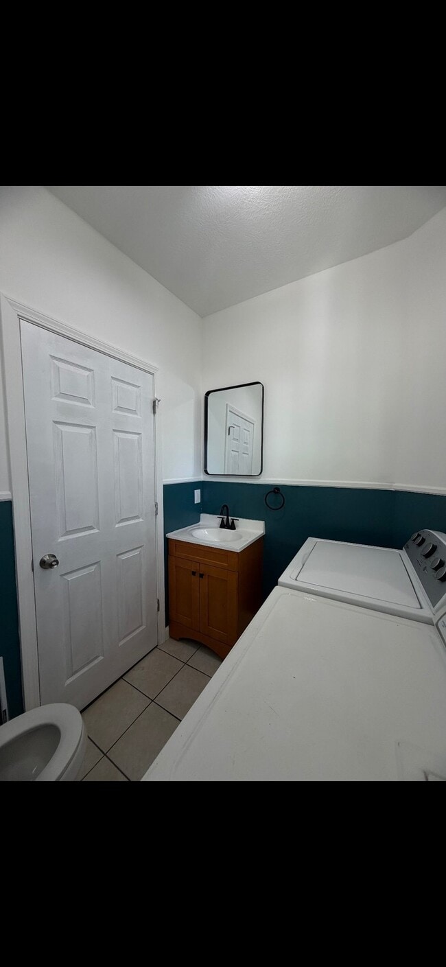 Photo - 1711 4th Ave