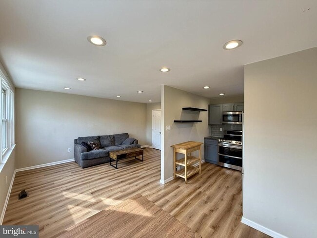 Photo - 10838 Lockart Ct