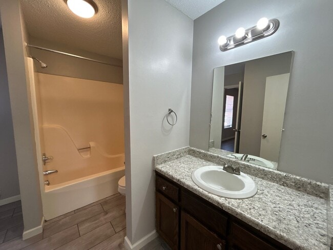 Photo - 30 Sta Les Cv Unit 3