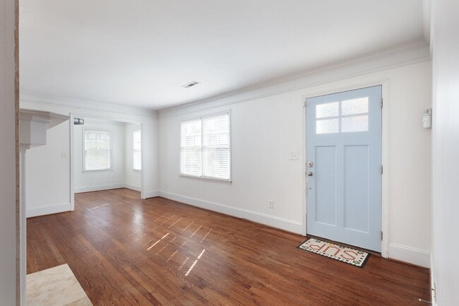 Photo - Updated 3/2 Bungalow w/ Large Backyard & M...