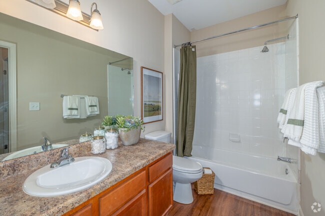 The Egret - 2BR, 2BA - 1,086SF - Bathroom