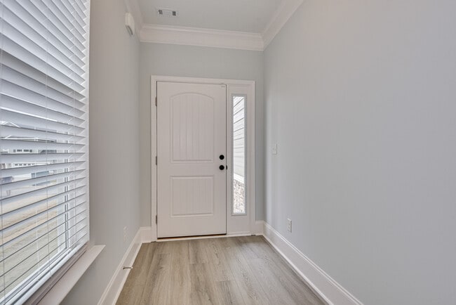 Photo - 926 Holbrook Dr