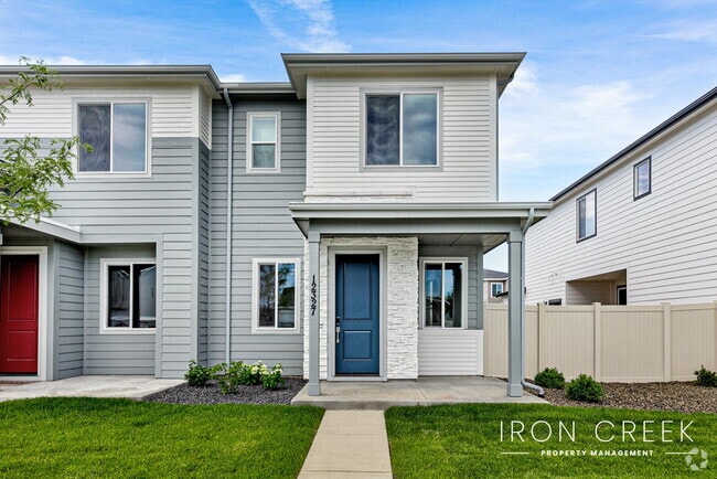 Building Photo - Welcome to your like-new townhome in the h...