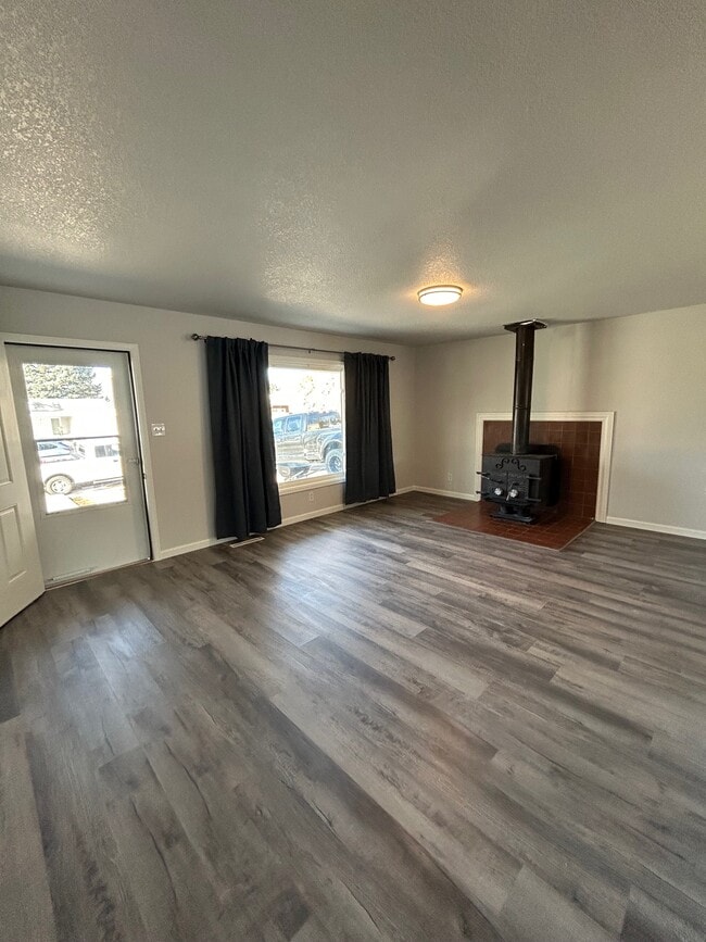 Photo - 313 Steven Dr