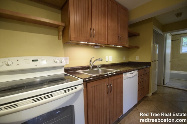 Photo - 1 Colonial Village Dr Unit 3