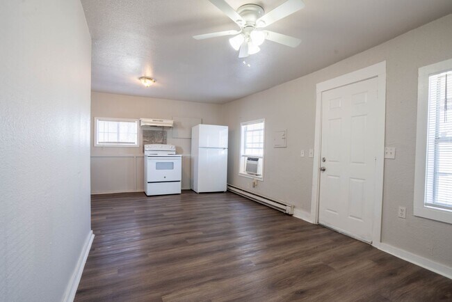Photo - Newly remodeled! 1bed/1 bath! ADU (Access...