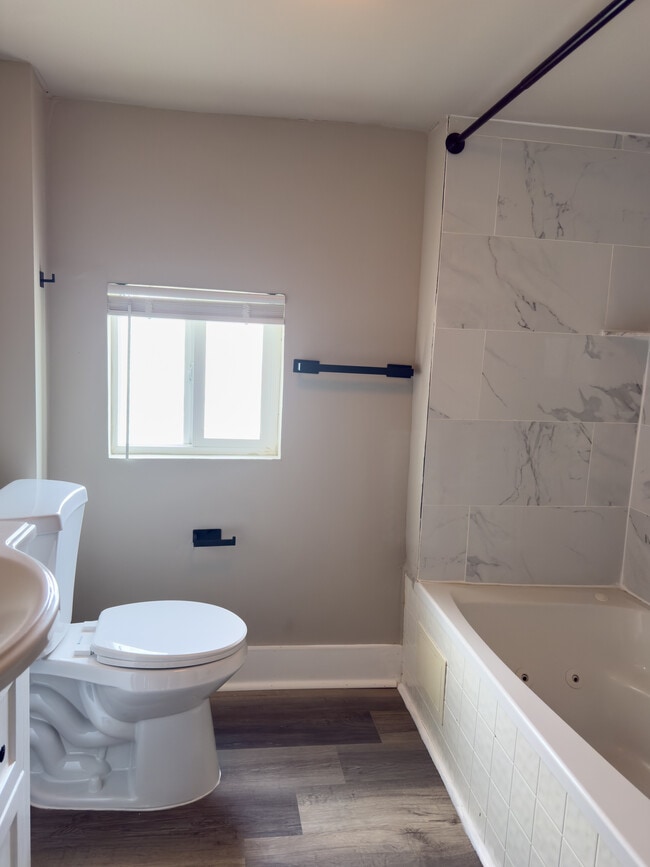 Photo - 123 Walnut Ave