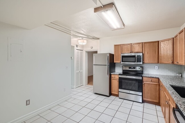 Photo - 954 N Pearl St