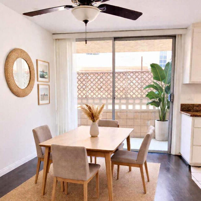 Photo - 129 Marguerita Ave