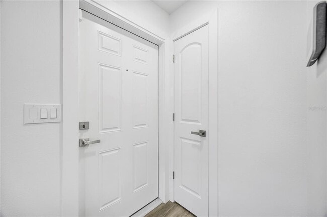 Photo - 11728 Raintree Dr