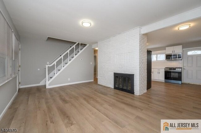 Photo - 118 Colonia Blvd