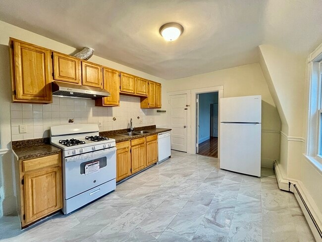 Building Photo - 55 Scammell St Unit 2