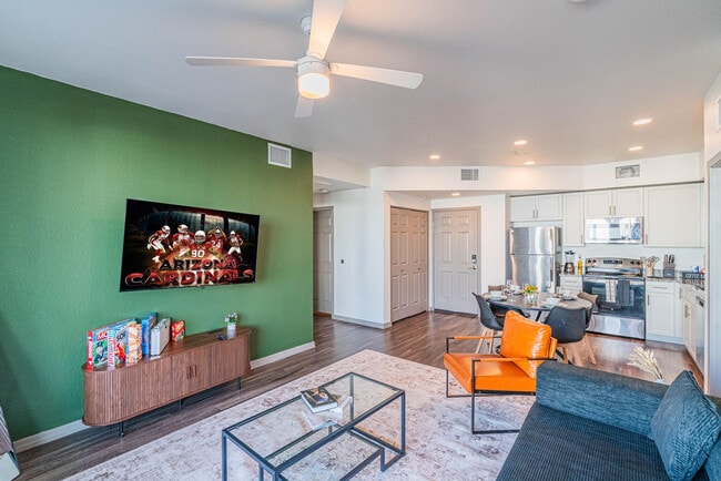 Photo - 9600 W Georgia Ave Unidad ID1374245P