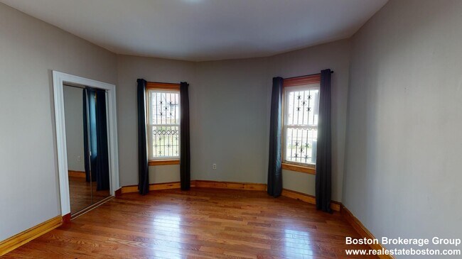 Photo - 6 Cawfield St Unit 1