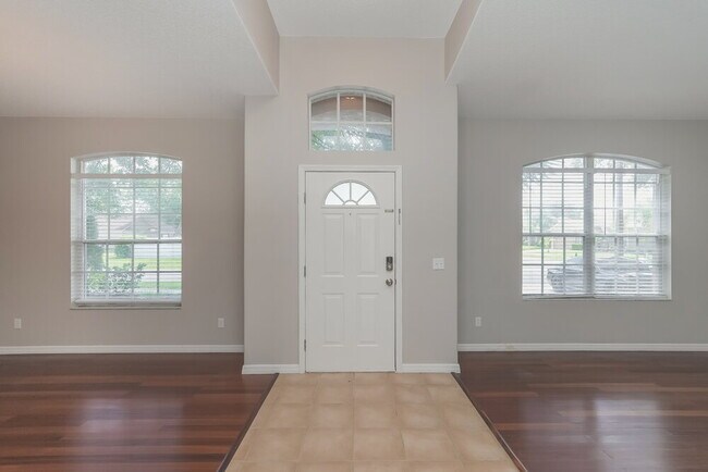 Photo - 5221 Watson Rd