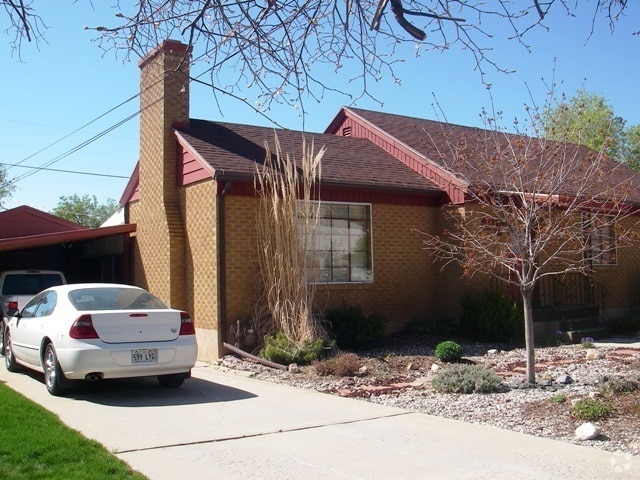 Building Photo - 3047 Hawthorne Ave Rental