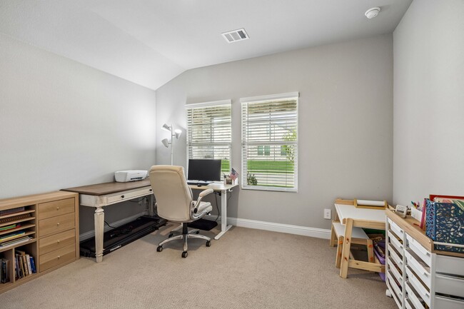 Photo - 1107 Emberwood Dr