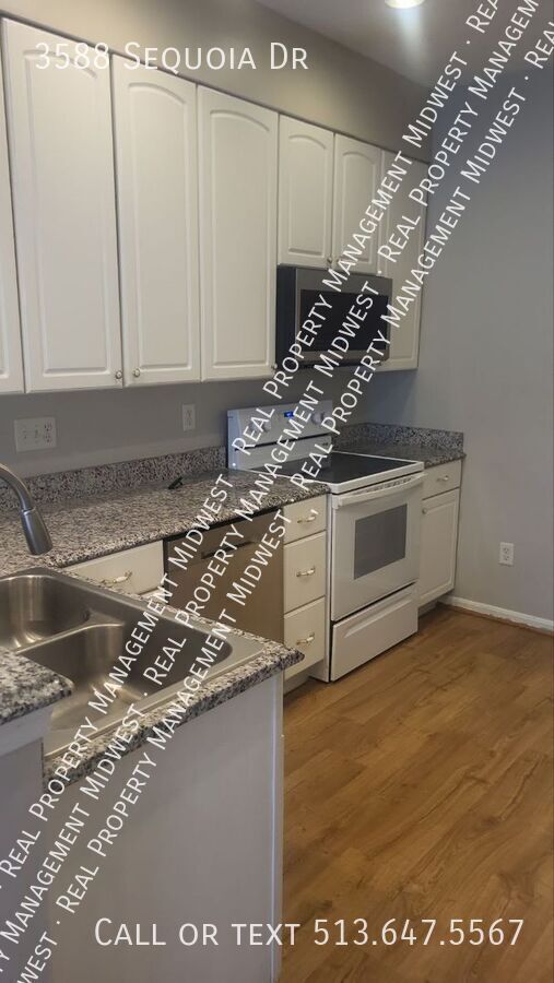 Photo - 3588 Sequoia Dr