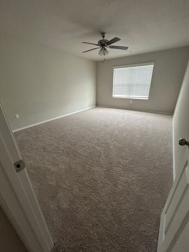 Photo - 8104 Melody Ln