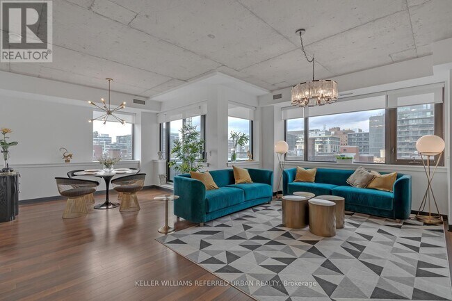 Photo - 400 Wellington St W Unit 710