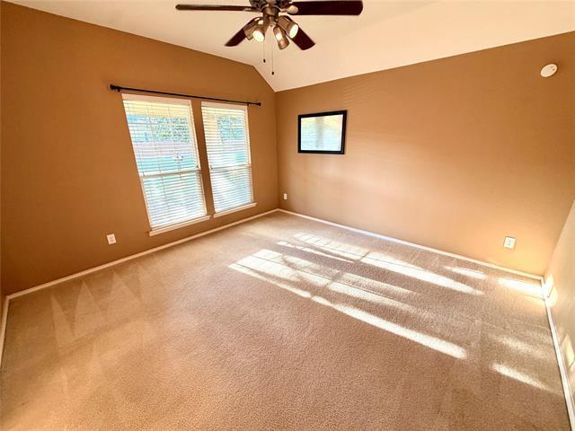 Photo - 1413 Lacewing Dr