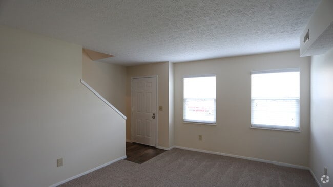 Living Room - 2BR, 1.5BA - 1.080 SF
