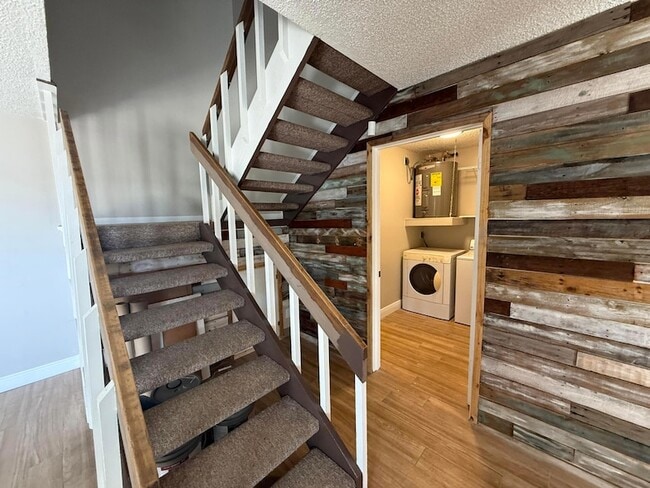 Photo - 717 W Ocean Ave