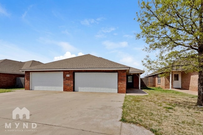 Building Photo - 514 N Brentwood Ave