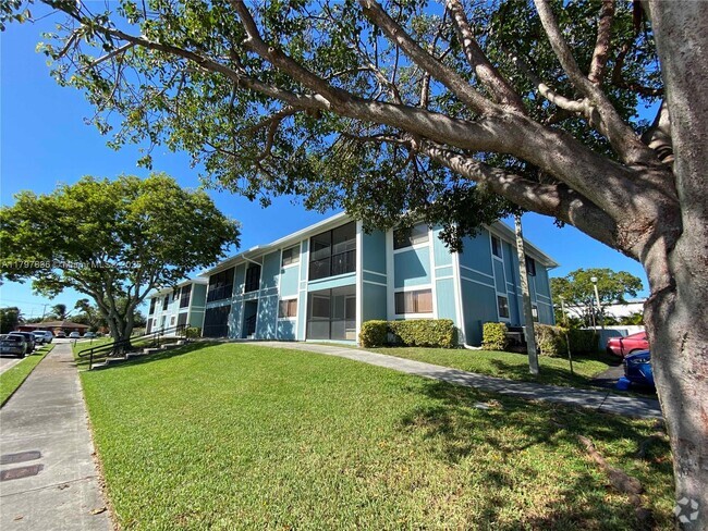 Building Photo - 19800 SW 103rd Ct Unit 103 Rental