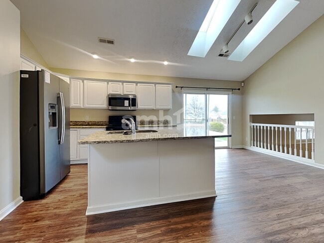 Photo - 6845 Watergreen Ct