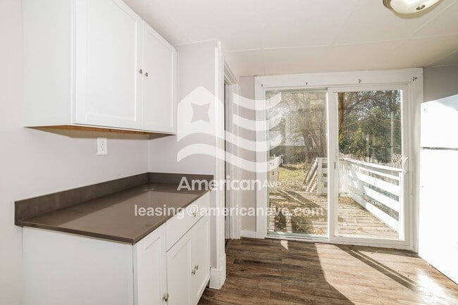 Photo - 1114 E Corrington Ave