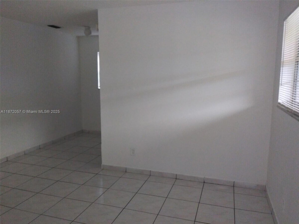 Photo - 6147 Arthur St Unit 1