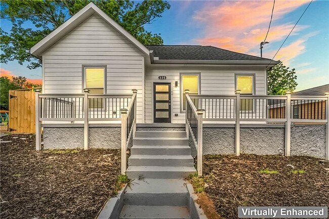 Photo - 620 Echo St NW